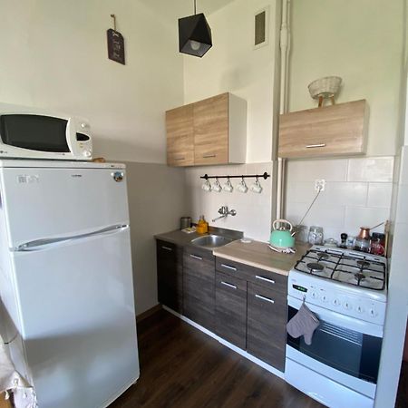 Ohmyhome - Sunny Apartment In City Center Warsaw Exterior photo